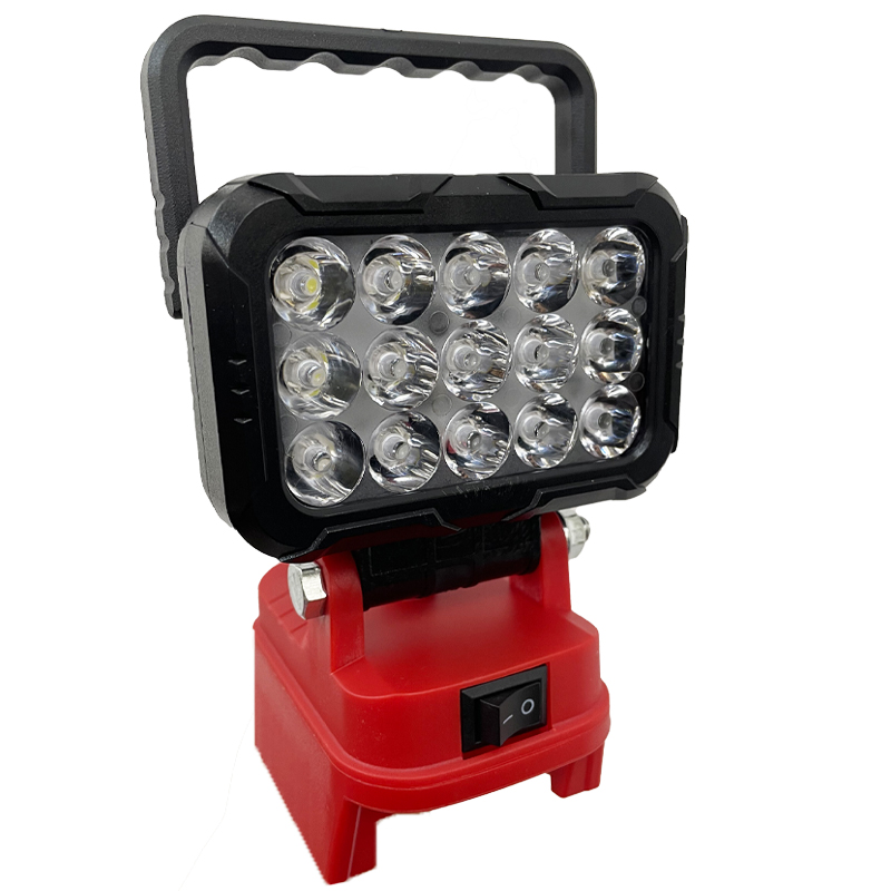Lampa LED do akumulatora Milwa – Outdoor Lighting Milwaukee recenzja i cena
